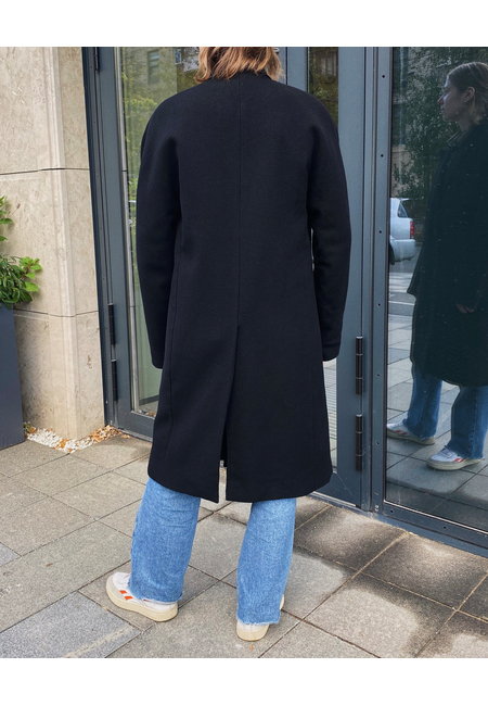 Мужское двубортное пальто из итальянской шерсти