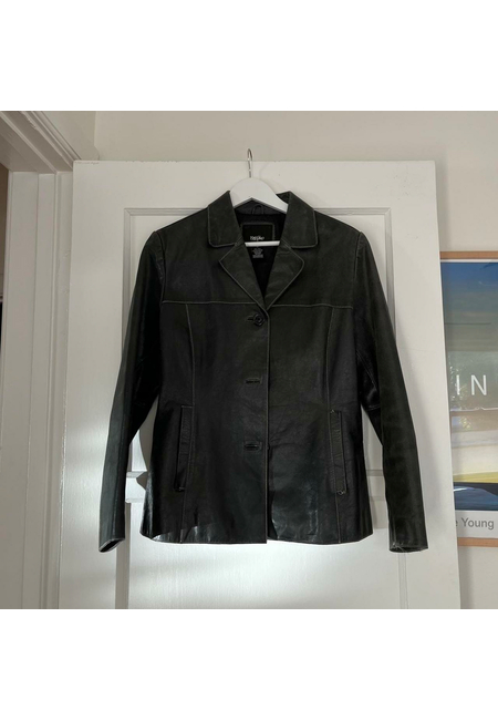 Женская черная куртка Massimo Dutti