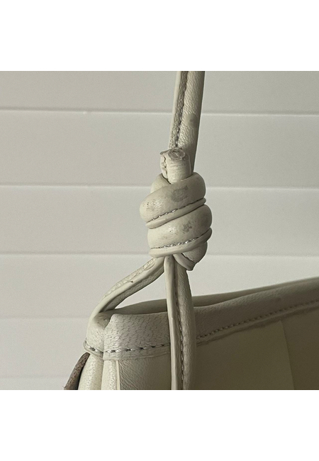Плетеная кожаная сумка Massimo Dutti